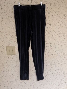 Navy 💙 Cable & Gauge Studio M Yoga Pants Velour Ankle